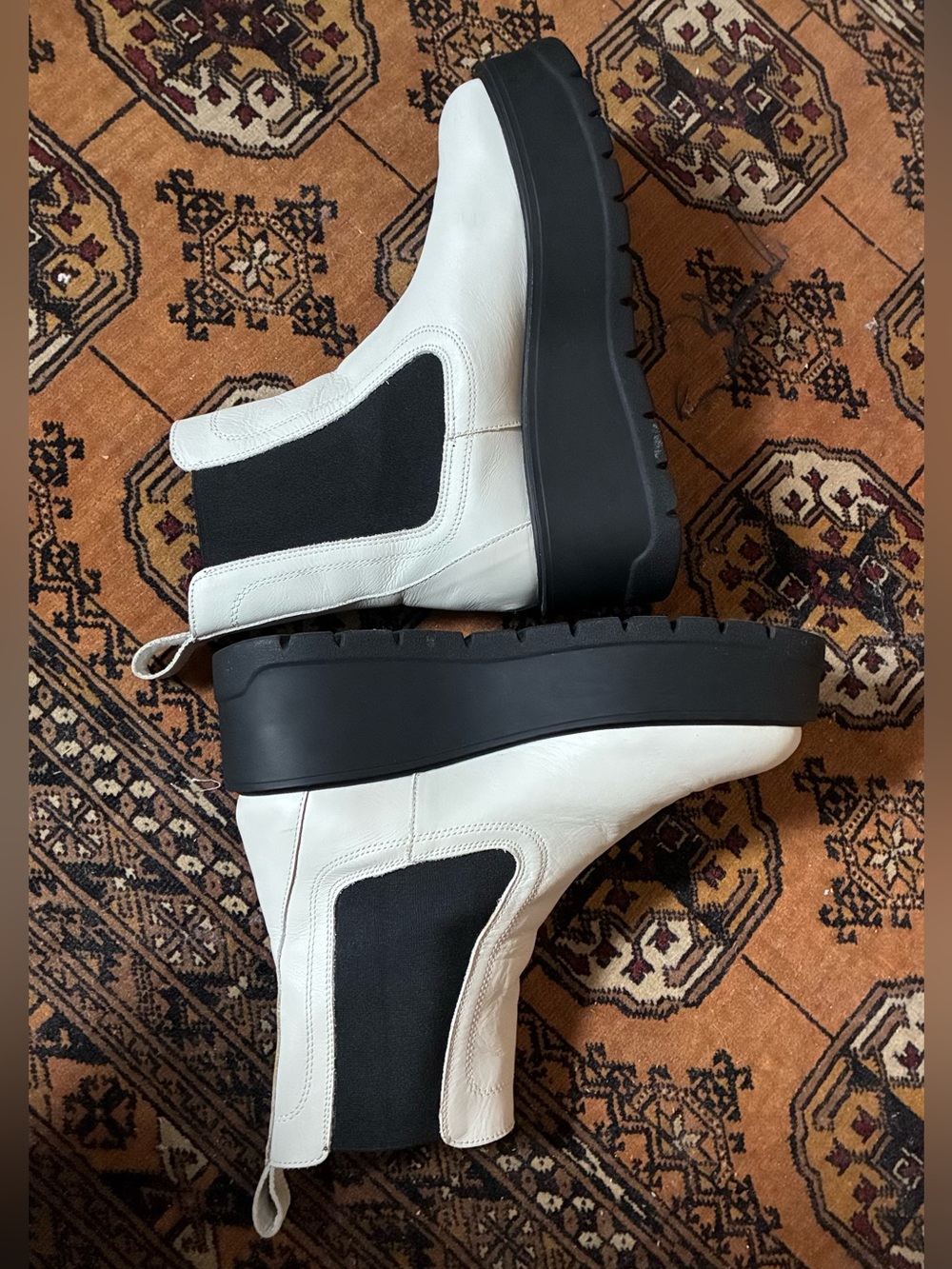 Intervalle Platform Chelsea Boots in White Leather W7.5 - Picture 4 of 5